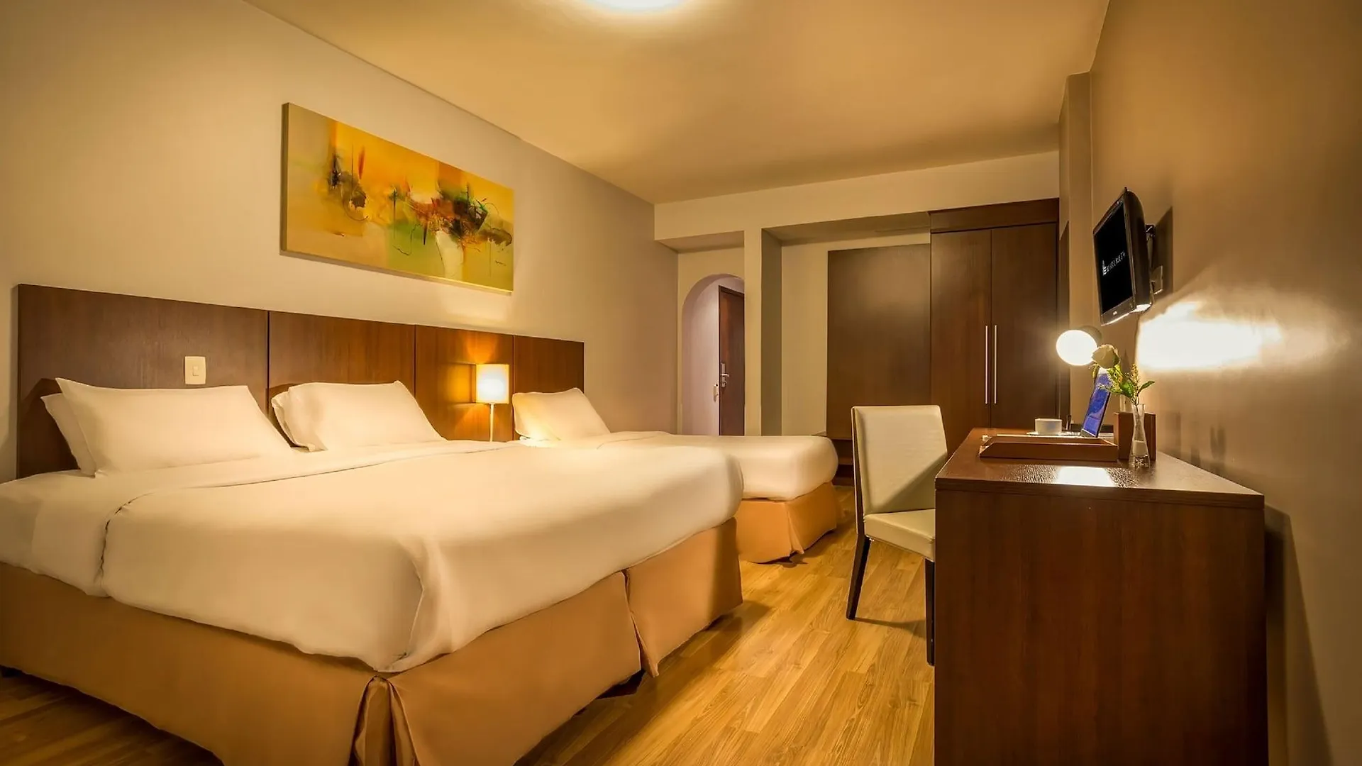 H3 Hotel Paulista São Paulo 3*,  Brazília